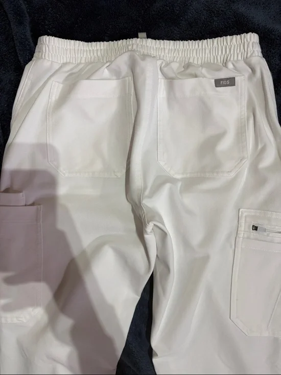 Figs High Waisted Optic White Women's Cargo Scrub Pants - Picture 5 of 7